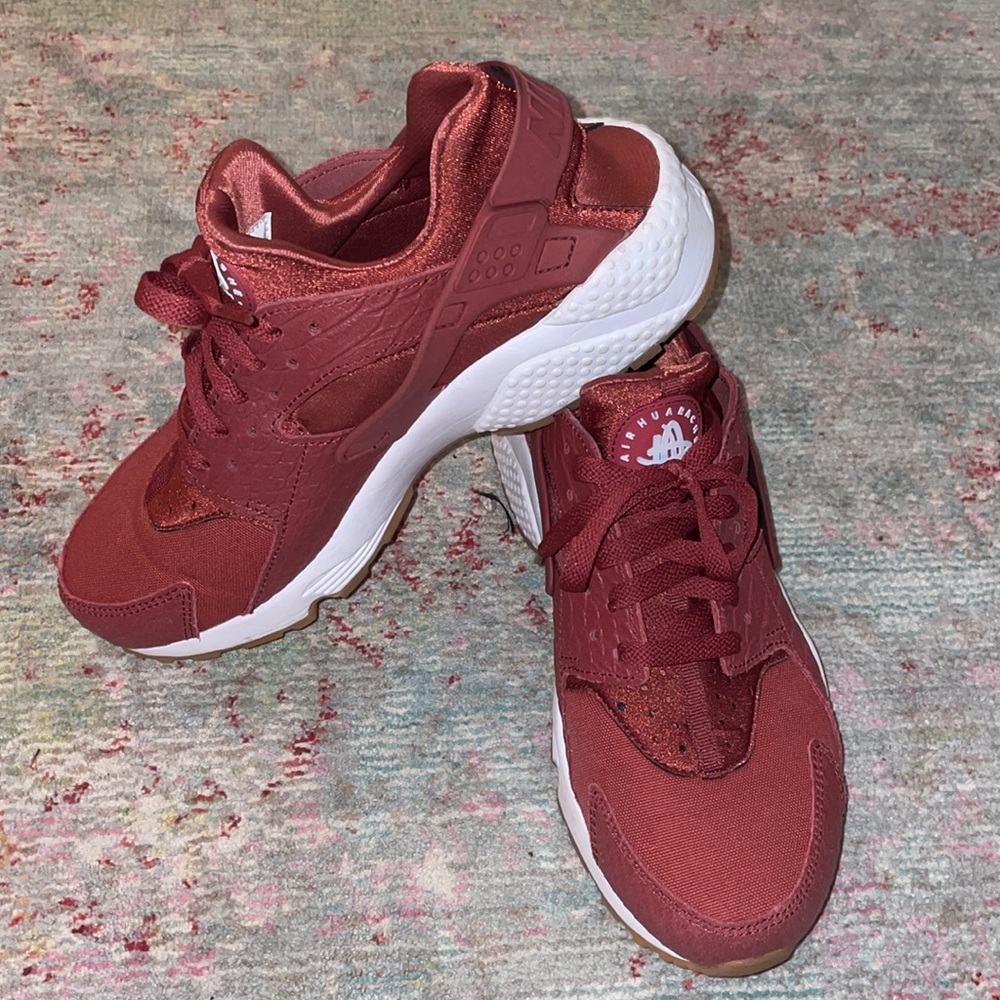 Nike Air Huarache Low 9